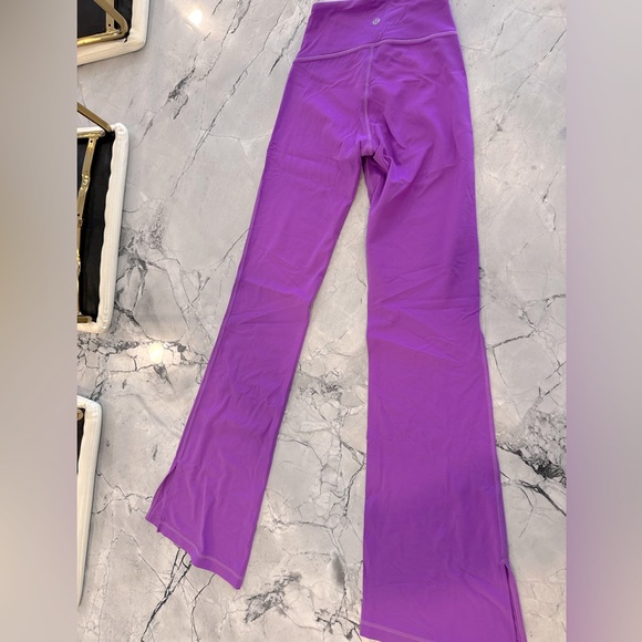 EUC Lululemon Groove high rise split hem leggings - NULU - size 2 - Picture 3 of 9